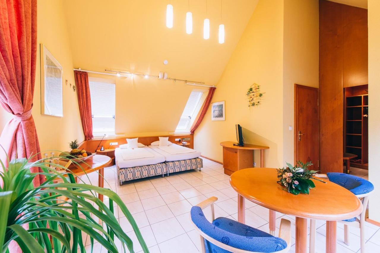 Hotel Dammenmuehle Lahr  Luaran gambar